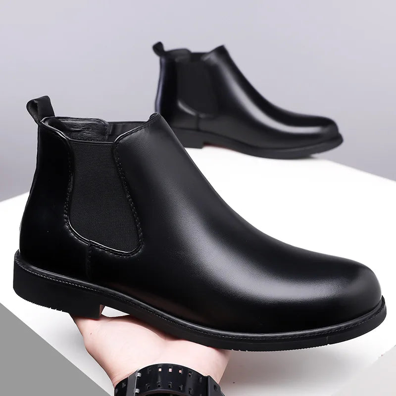 Autumn Winter New Designer Leather Boots for Men Solid Color Outdoor Warm Cotton Boots Male Big Size Antiskid Work Shoes Man